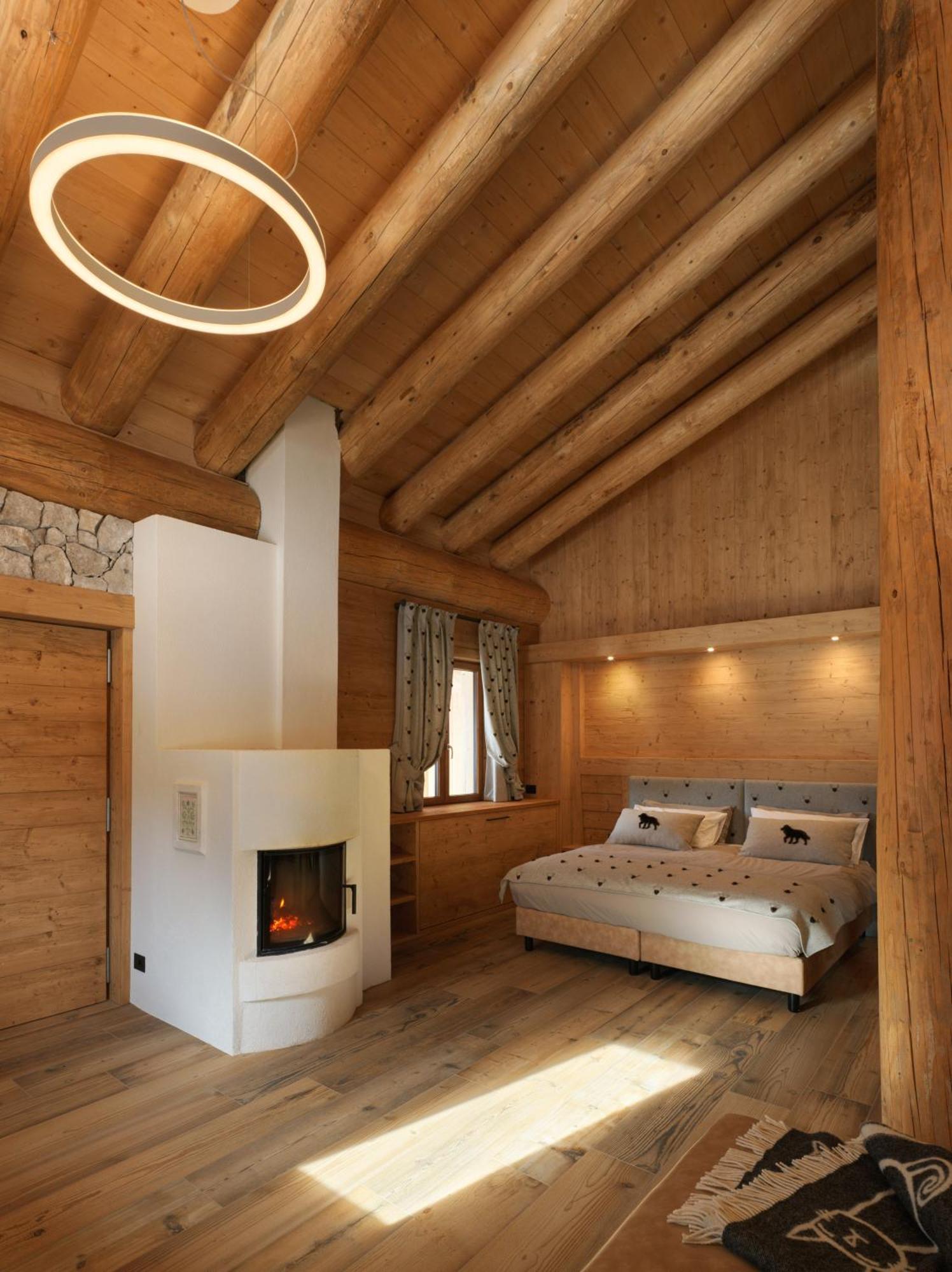 Hotel Haus Michaela Sappada Exteriör bild