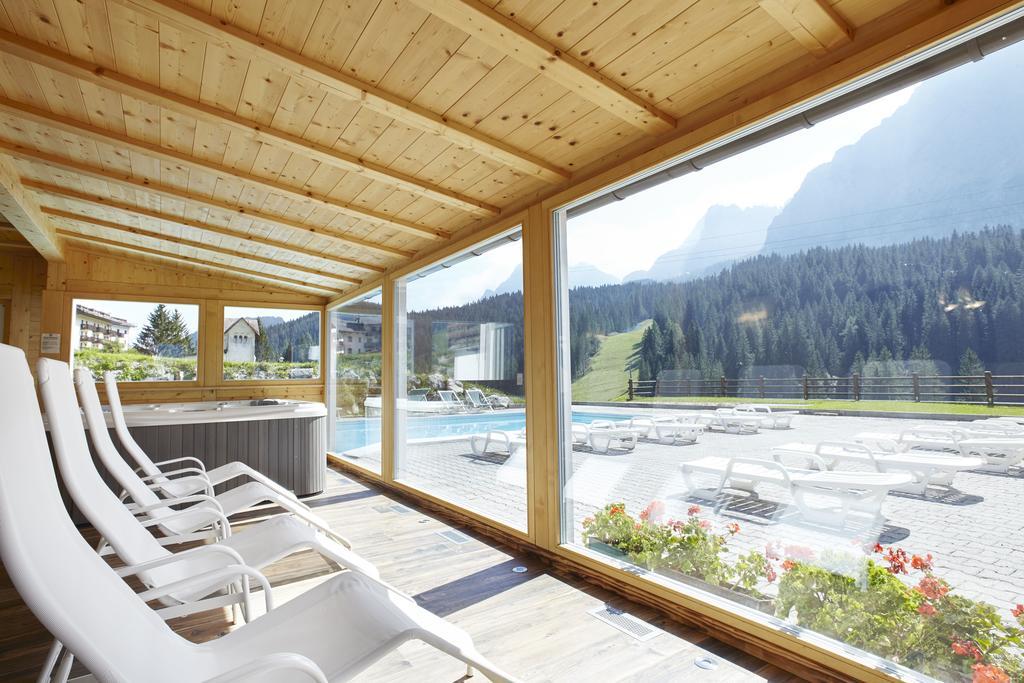 Hotel Haus Michaela Sappada Exteriör bild
